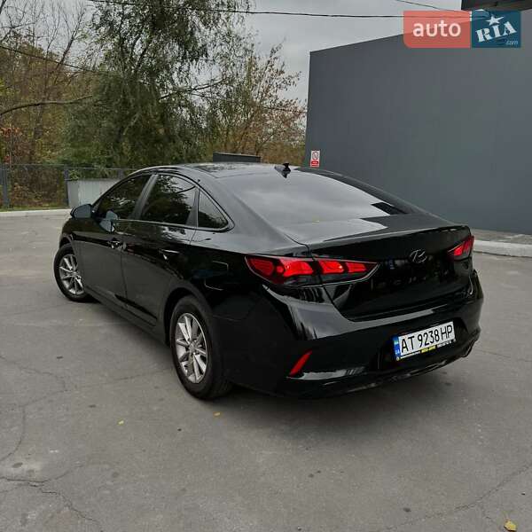 Седан Hyundai Sonata 2018 в Львове