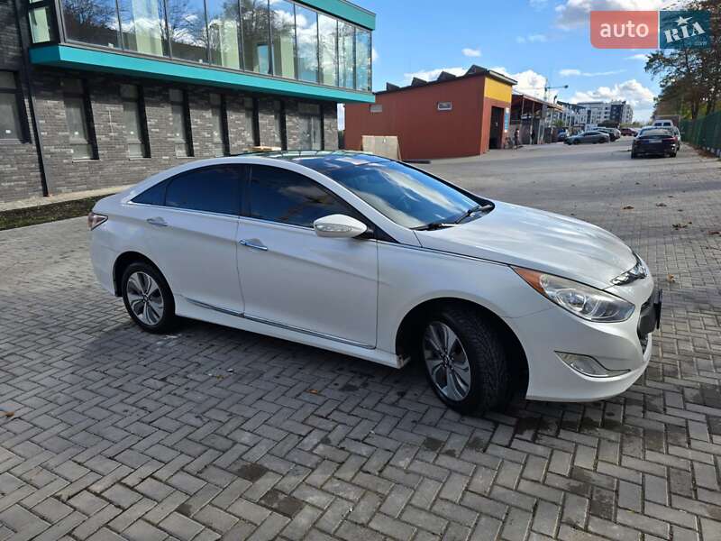 Седан Hyundai Sonata 2014 в Ровно