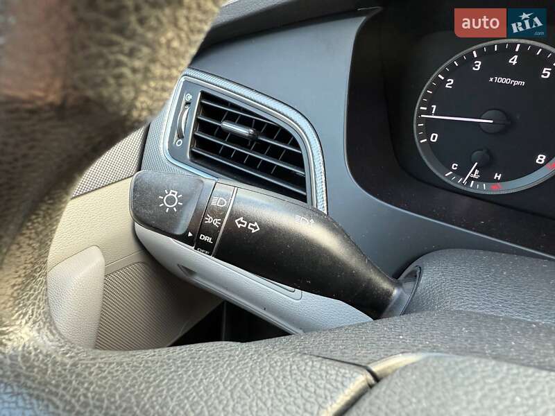 Седан Hyundai Sonata 2016 в Киеве фото 23 Седан Hyundai Sonata 2016 в Киеве