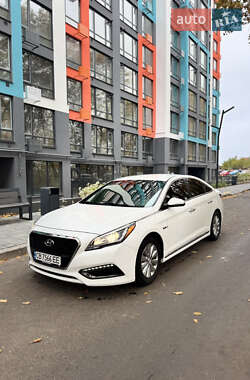 Седан Hyundai Sonata 2015 в Чернигове