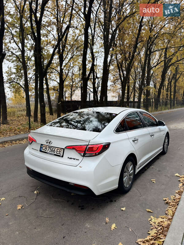 Седан Hyundai Sonata 2015 в Чернігові