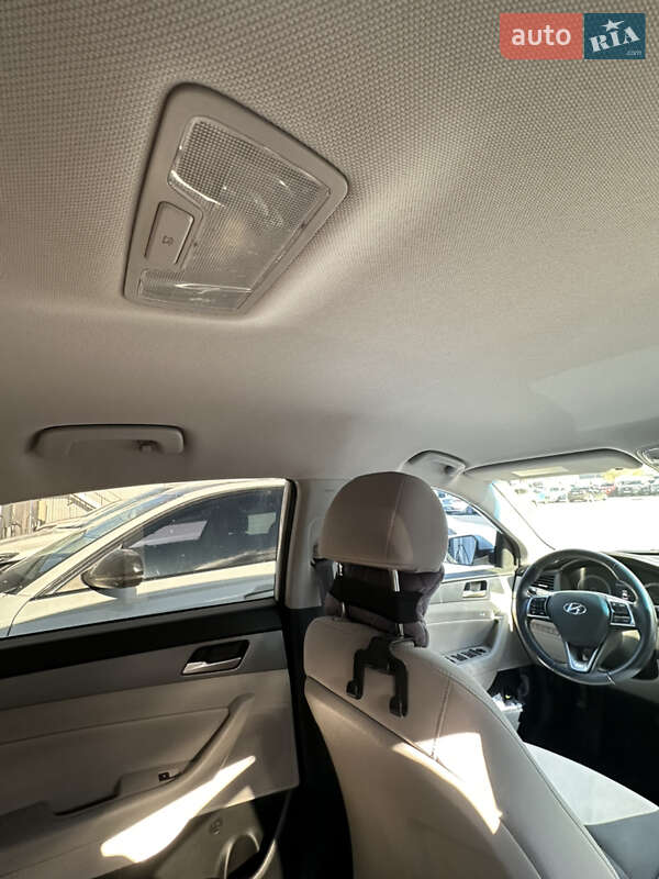 Седан Hyundai Sonata 2017 в Киеве