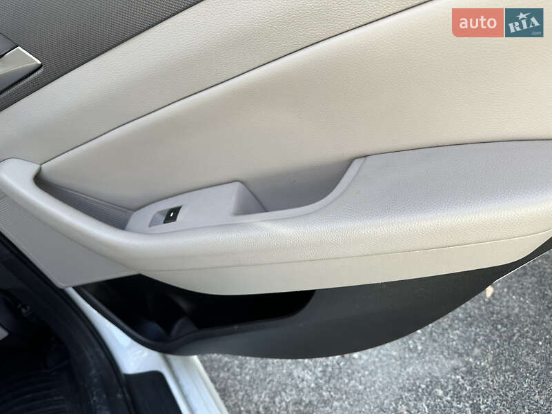 Седан Hyundai Sonata 2017 в Киеве