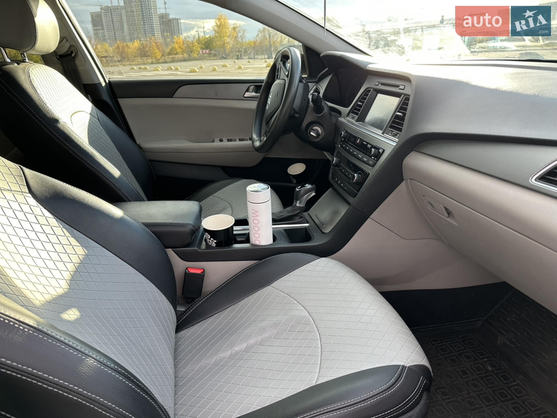 2017 Hyundai Sonata - мініатюра 18