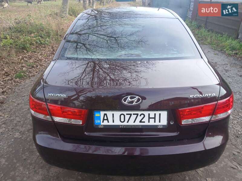 Седан Hyundai Sonata 2006 в Казатине