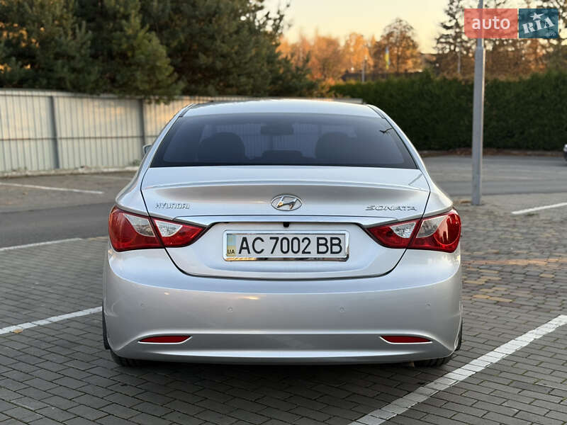 Седан Hyundai Sonata 2010 в Луцке