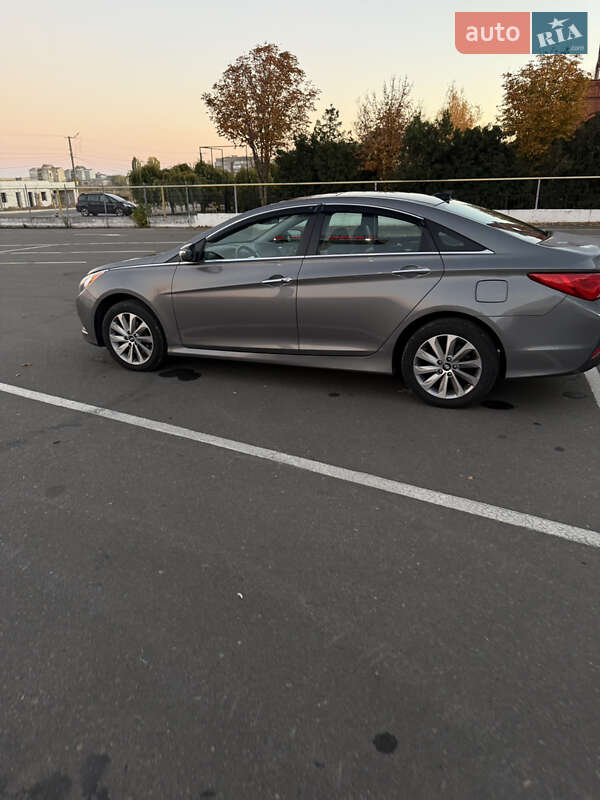 Седан Hyundai Sonata 2014 в Белгороде-Днестровском фото 4 Седан Hyundai Sonata 2014 в Белгороде-Днестровском
