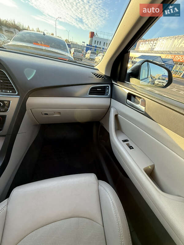 Седан Hyundai Sonata 2014 в Хмельницком