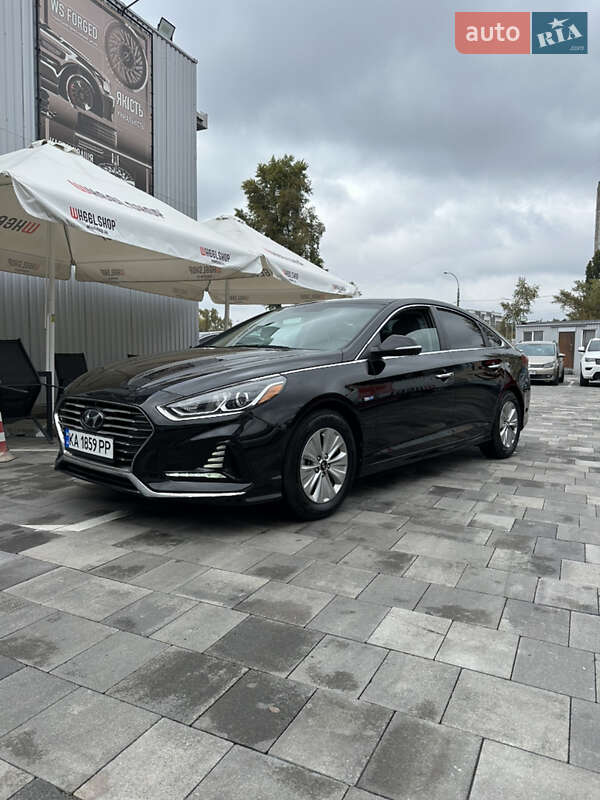 Седан Hyundai Sonata 2019 в Киеве фото 2 Седан Hyundai Sonata 2019 в Киеве