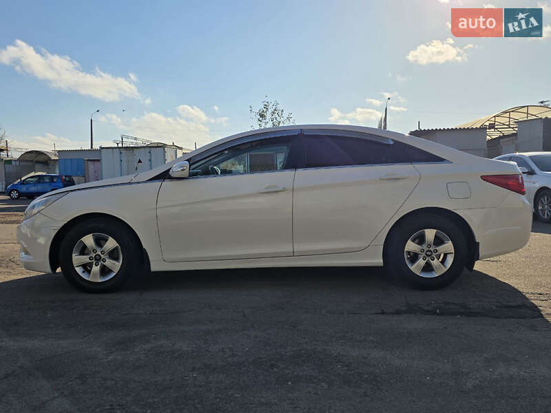 Седан Hyundai Sonata 2014 в Киеве фото 4 Седан Hyundai Sonata 2014 в Киеве