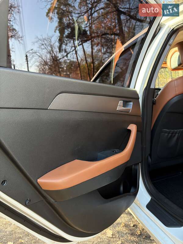 Седан Hyundai Sonata 2015 в Киеве