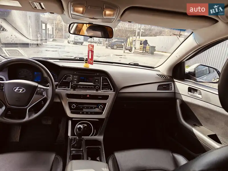 Hyundai Sonata 2015 VIN KMHE341DBGA193512 фото оголошення 9 з 53