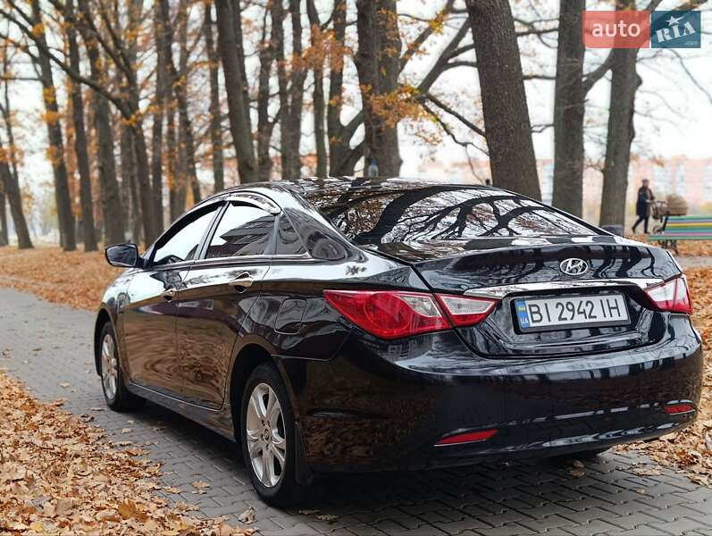 Седан Hyundai Sonata 2014 в Полтаве