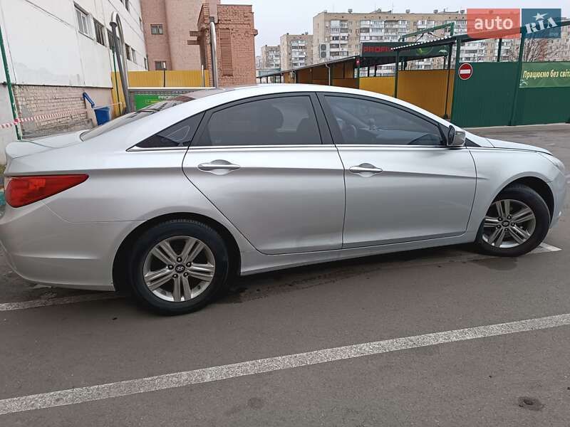 Седан Hyundai Sonata 2013 в Києві фото 8 Седан Hyundai Sonata 2013 в Києві