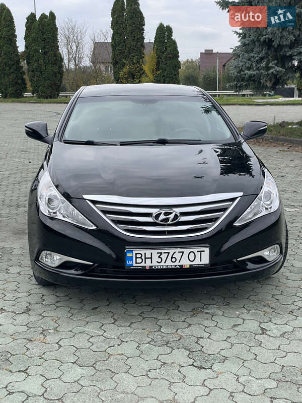 Седан Hyundai Sonata 2014 в Дубно