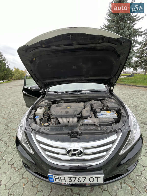 Седан Hyundai Sonata 2014 в Дубно