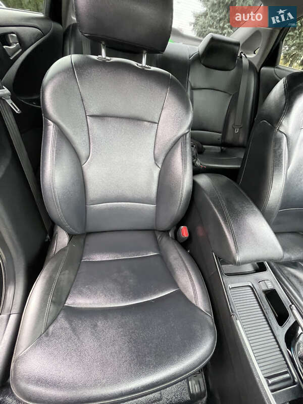 Седан Hyundai Sonata 2014 в Дубно