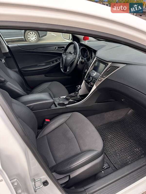 Седан Hyundai Sonata 2013 в Киеве фото 21 Седан Hyundai Sonata 2013 в Киеве