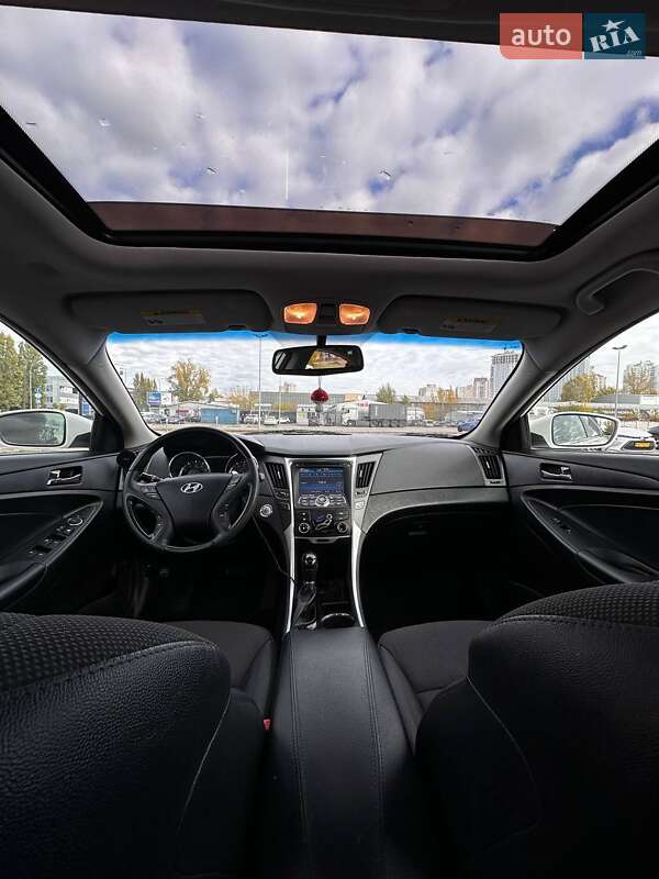 Седан Hyundai Sonata 2013 в Киеве фото 25 Седан Hyundai Sonata 2013 в Киеве