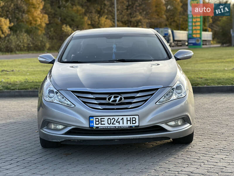 Седан Hyundai Sonata 2010 в Радивилове