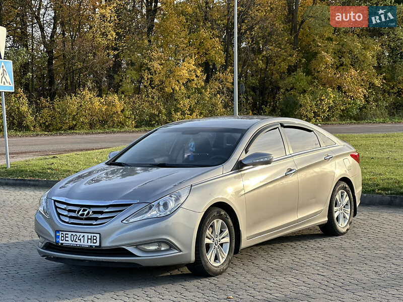 Hyundai Sonata 2010