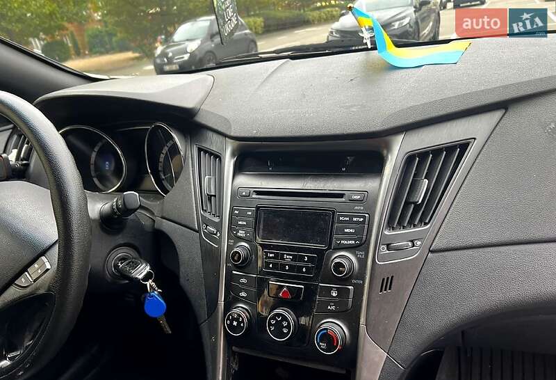 Седан Hyundai Sonata 2014 в Києві фото 10 Седан Hyundai Sonata 2014 в Києві