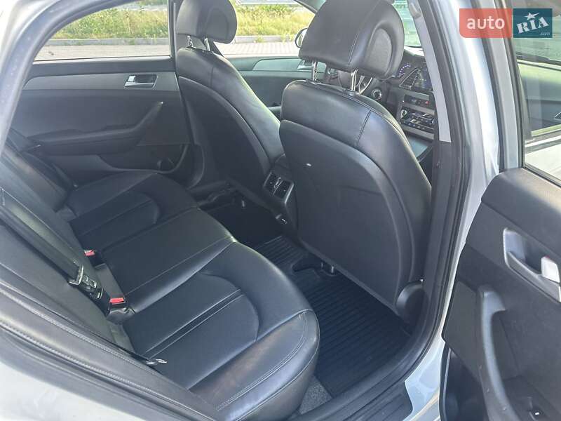 Седан Hyundai Sonata 2015 в Киеве