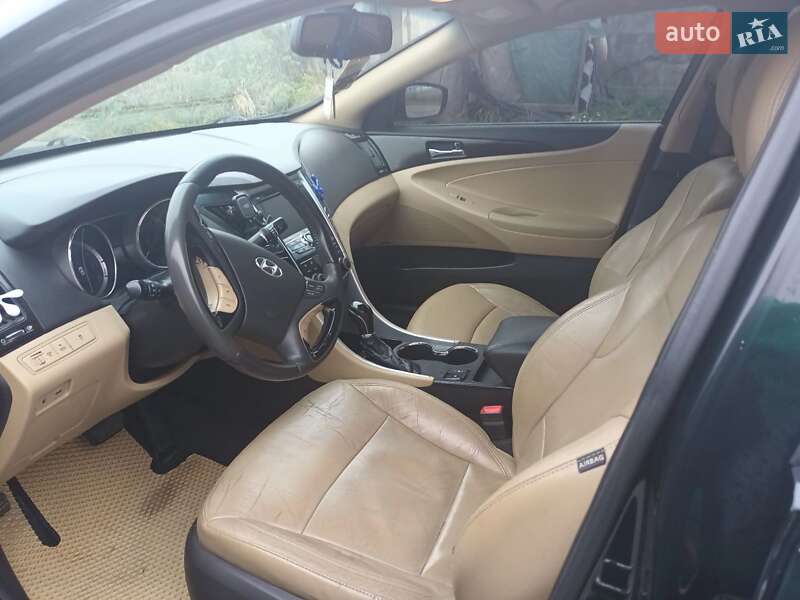 Седан Hyundai Sonata 2011 в Львове