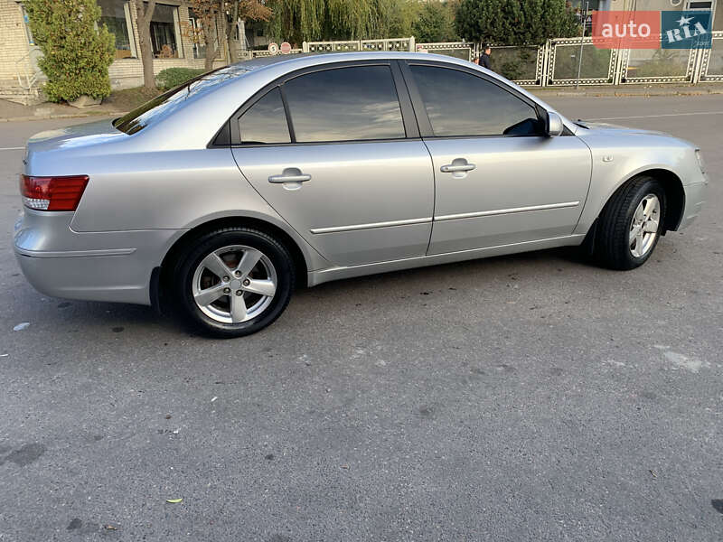 Седан Hyundai Sonata 2008 в Львове