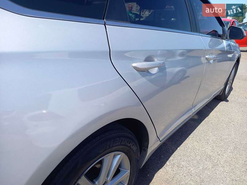 Седан Hyundai Sonata 2015 в Черкассах