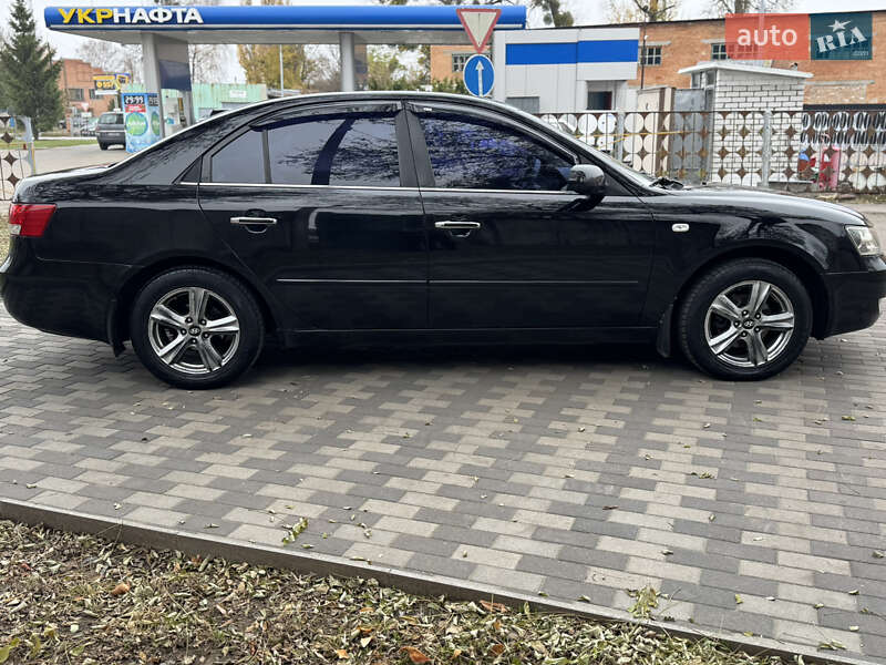 Седан Hyundai Sonata 2005 в Лубнах