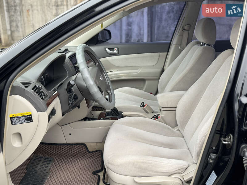 Седан Hyundai Sonata 2005 в Лубнах