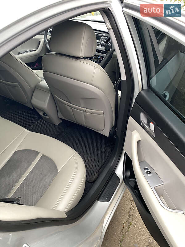 Седан Hyundai Sonata 2014 в Любашевке