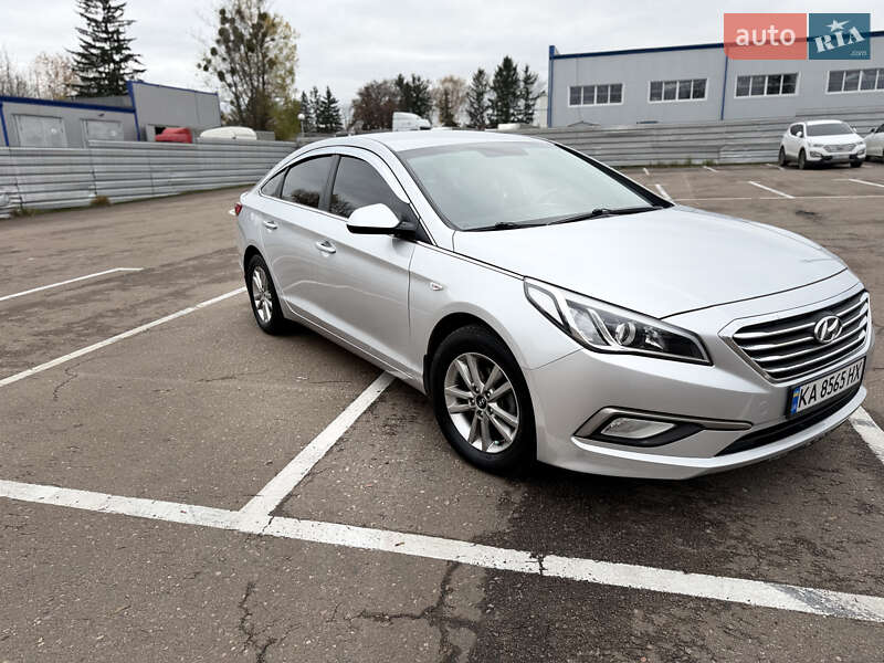 Седан Hyundai Sonata 2016 в Ровно
