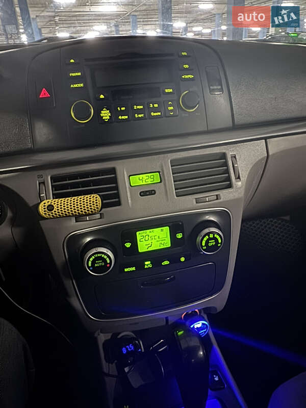 Седан Hyundai Sonata 2006 в Києві