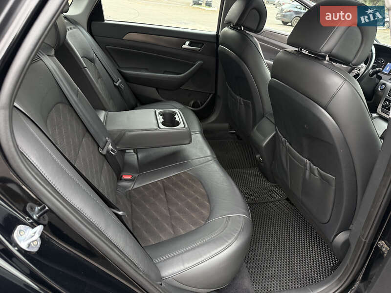 Седан Hyundai Sonata 2016 в Одессе