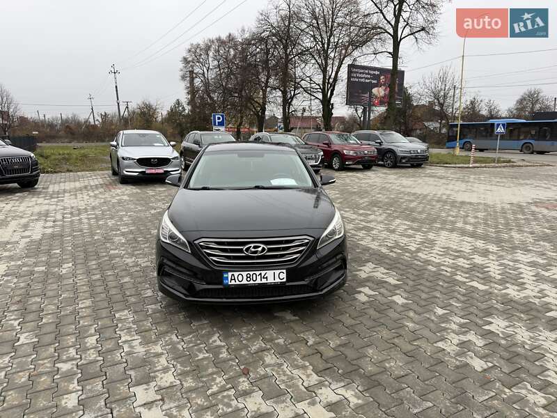 Седан Hyundai Sonata 2016 в Ужгороде