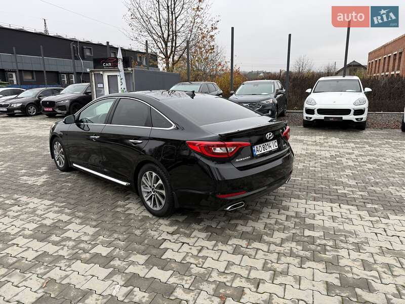 Седан Hyundai Sonata 2016 в Ужгороде