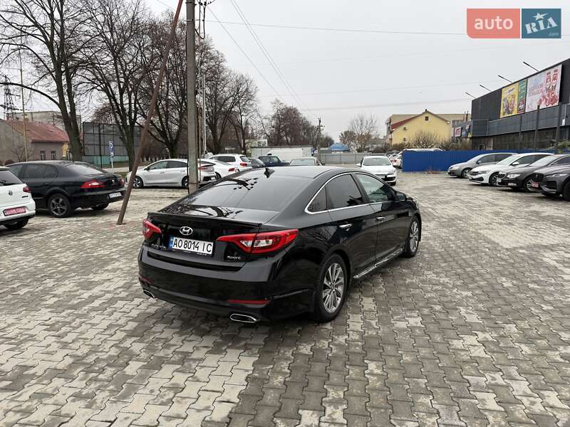 Седан Hyundai Sonata 2016 в Ужгороде