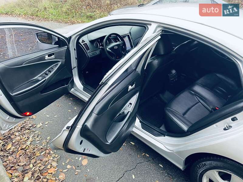 Седан Hyundai Sonata 2013 в Киеве