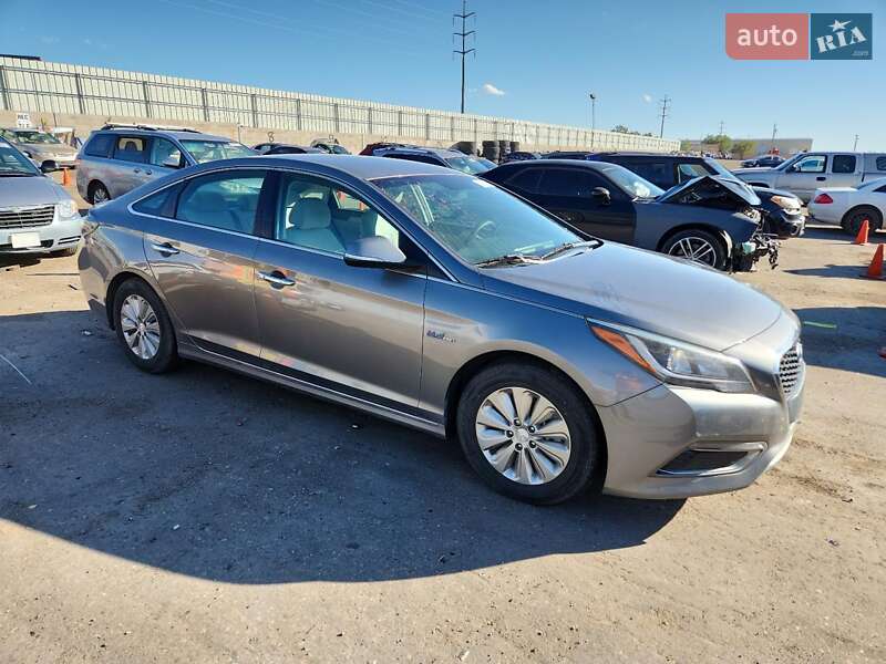 Седан Hyundai Sonata 2017 в Черновцах