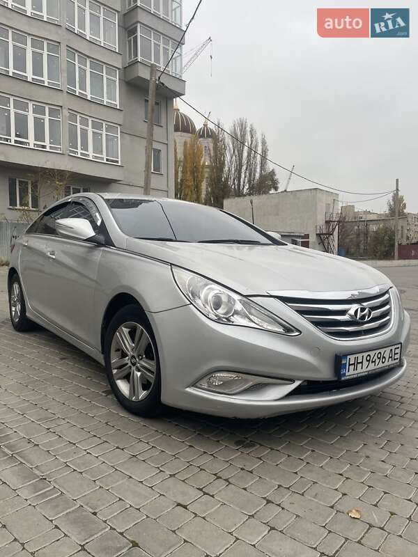 Седан Hyundai Sonata 2014 в Одесі фото Седан Hyundai Sonata 2014 в Одесі