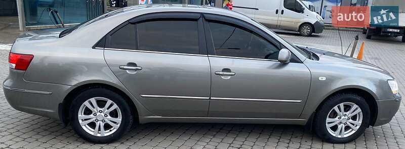 Седан Hyundai Sonata 2008 в Львове