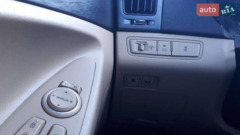 Седан Hyundai Sonata 2013 в Киеве