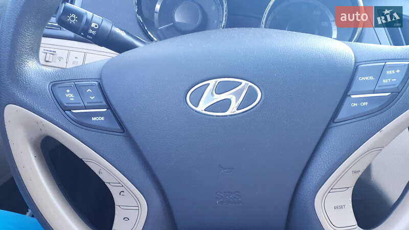 Седан Hyundai Sonata 2013 в Киеве