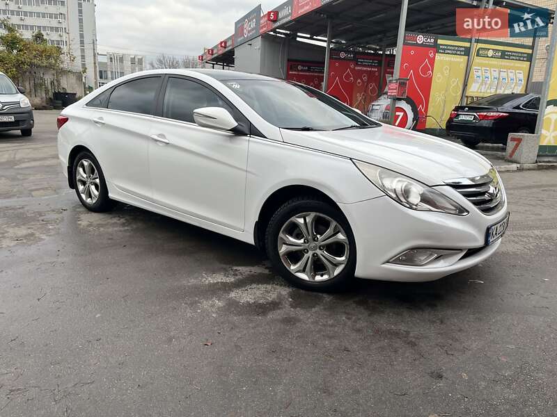Седан Hyundai Sonata 2014 в Киеве