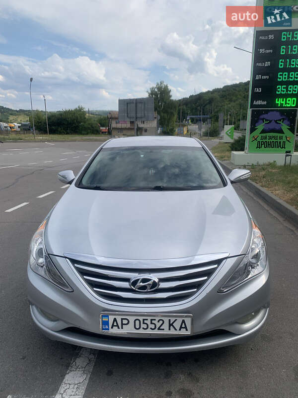 Седан Hyundai Sonata 2014 в Могилев-Подольске фото Седан Hyundai Sonata 2014 в Могилев-Подольске