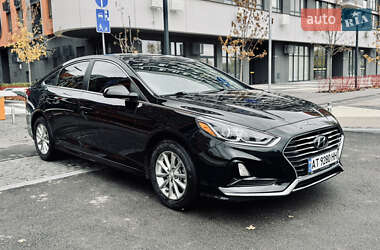 Седан Hyundai Sonata 2018 в Киеве