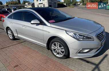 Седан Hyundai Sonata 2016 в Киеве