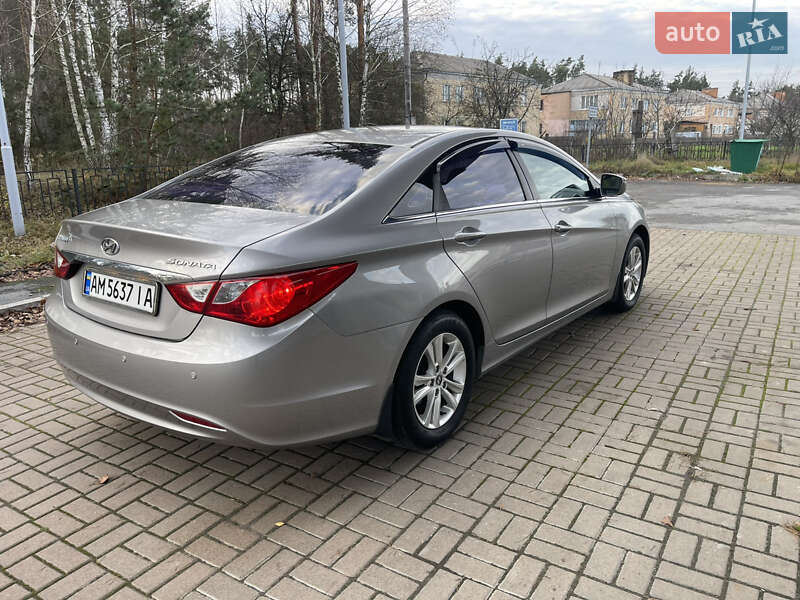 Седан Hyundai Sonata 2011 в Радомышле